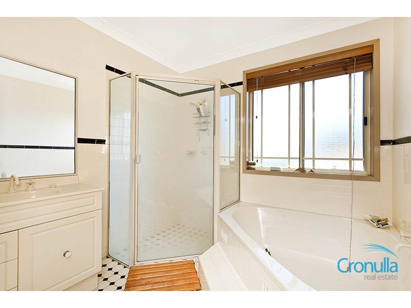 3/11 Burrawalla, Caringbah NSW 2229