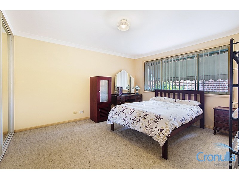 2/37 Karimbla Road, Miranda NSW 2228