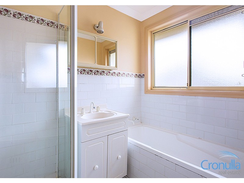 2/37 Karimbla Road, Miranda NSW 2228