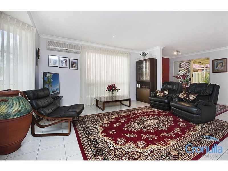2/141-143 Kareena Road, Miranda NSW 2228