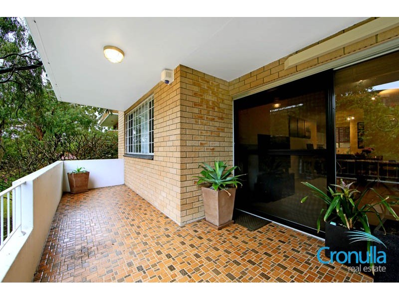 2/27-33 Judd St, Cronulla NSW 2230