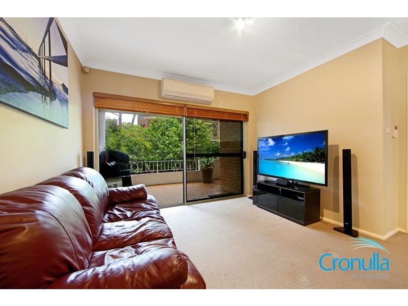 2/27-33 Judd St, Cronulla NSW 2230
