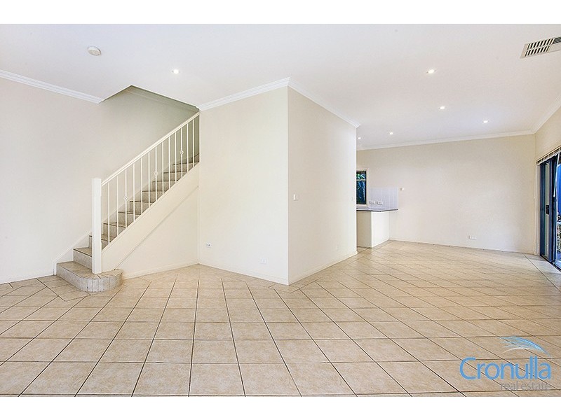 1/73 Denman Ave, Woolooware NSW 2230