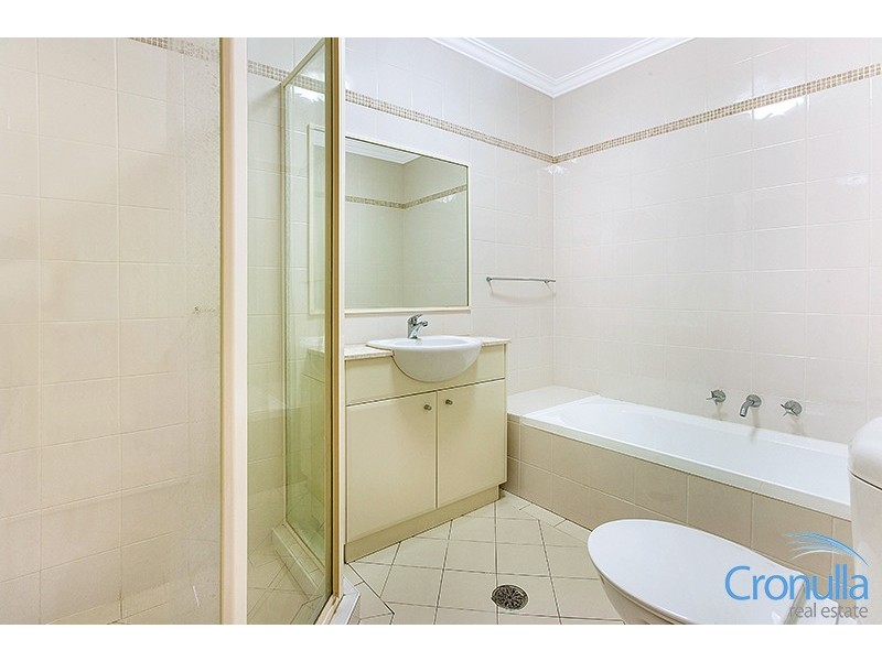 1/73 Denman Ave, Woolooware NSW 2230