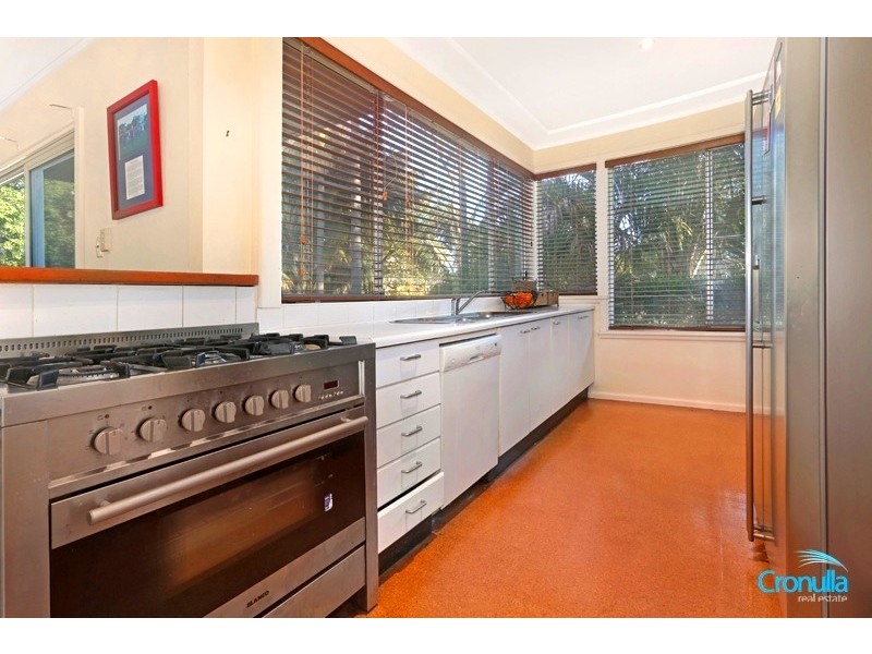 32 Dean Street, Caringbah South NSW 2229
