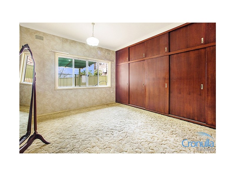 42 Tara St, Sylvania NSW 2224