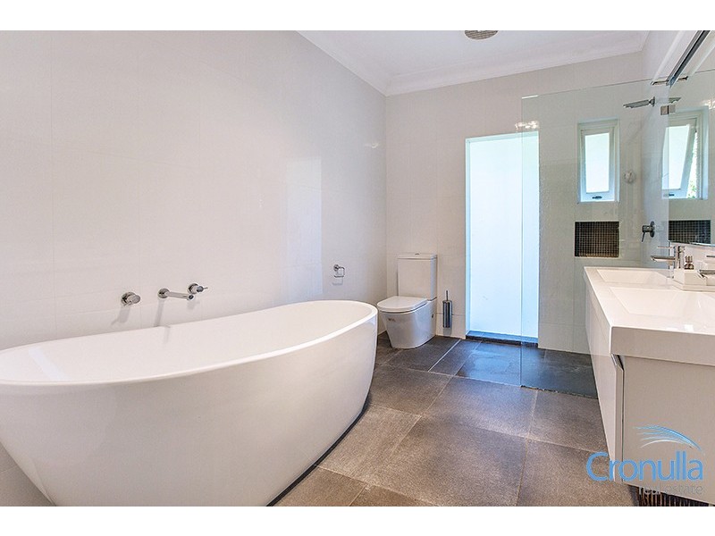 153a Nicholson Pde, Cronulla NSW 2230