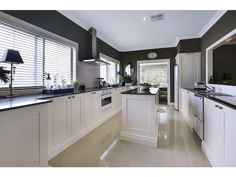 6 Kanoona Street, Caringbah South NSW 2229