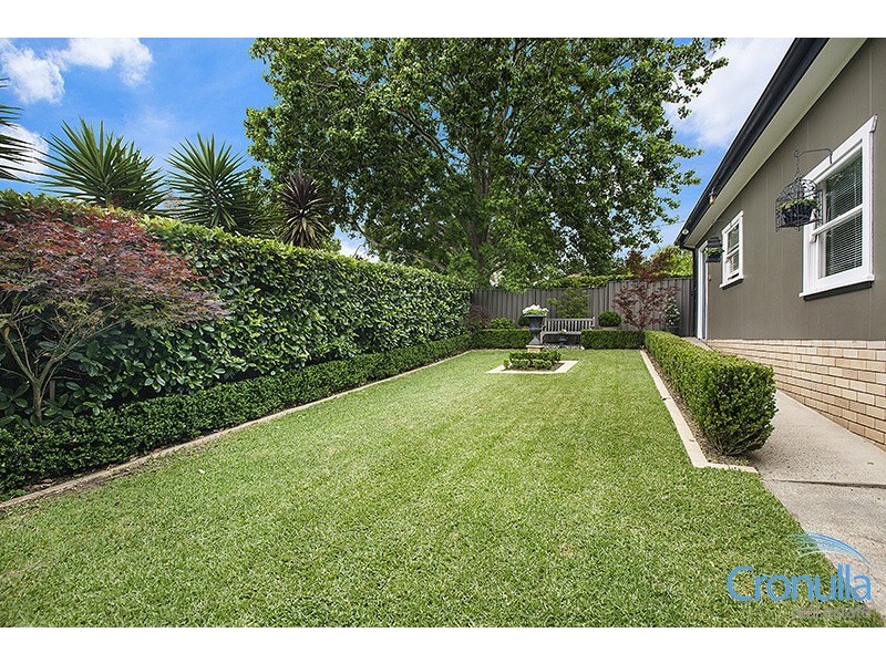 6 Kanoona Street, Caringbah South NSW 2229