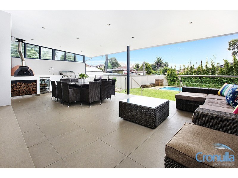 11 Booyong Avenue, Caringbah NSW 2229