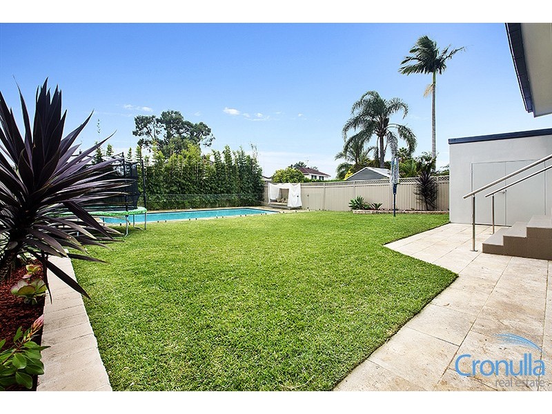 11 Booyong Avenue, Caringbah NSW 2229