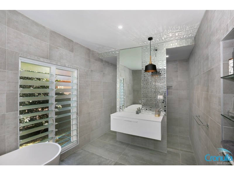 9 Burrawalla Rd, Caringbah NSW 2229