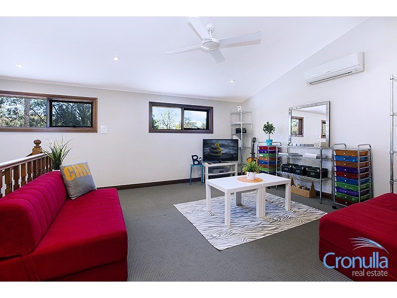 87 Telopea Avenue, Caringbah South NSW 2229