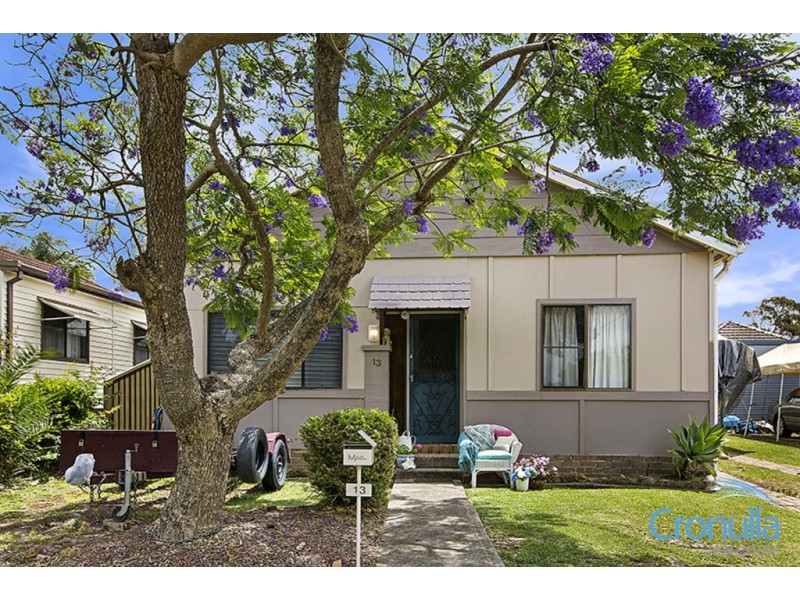 13 Tamar Street, Sutherland NSW 2232