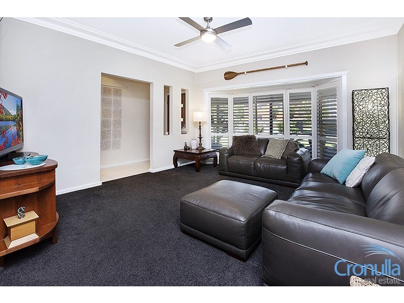 6 Holly Street, Caringbah South NSW 2229