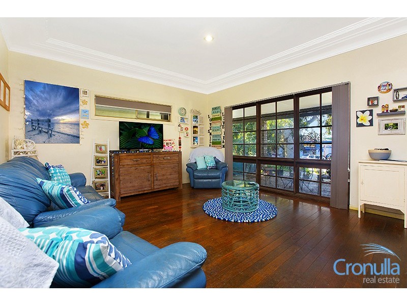 77 Woodfield blvd, Caringbah NSW 2229