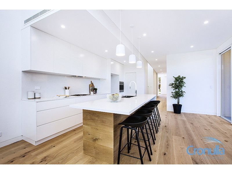 11b Walker Rd, Port Hacking NSW 2229