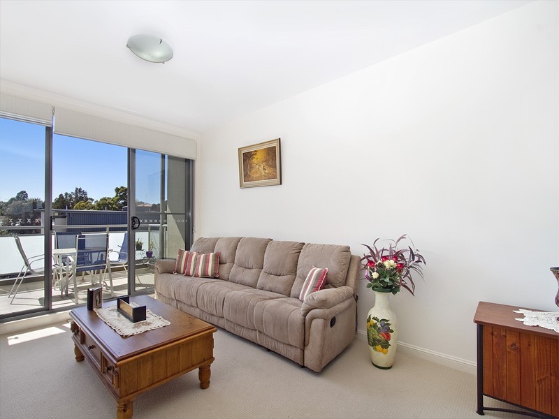 502/53 Merton Street, Sutherland NSW 2232