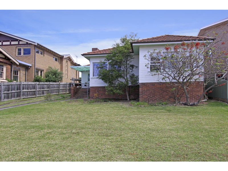 28 CASTLEWOOD AVE, Woolooware NSW 2230