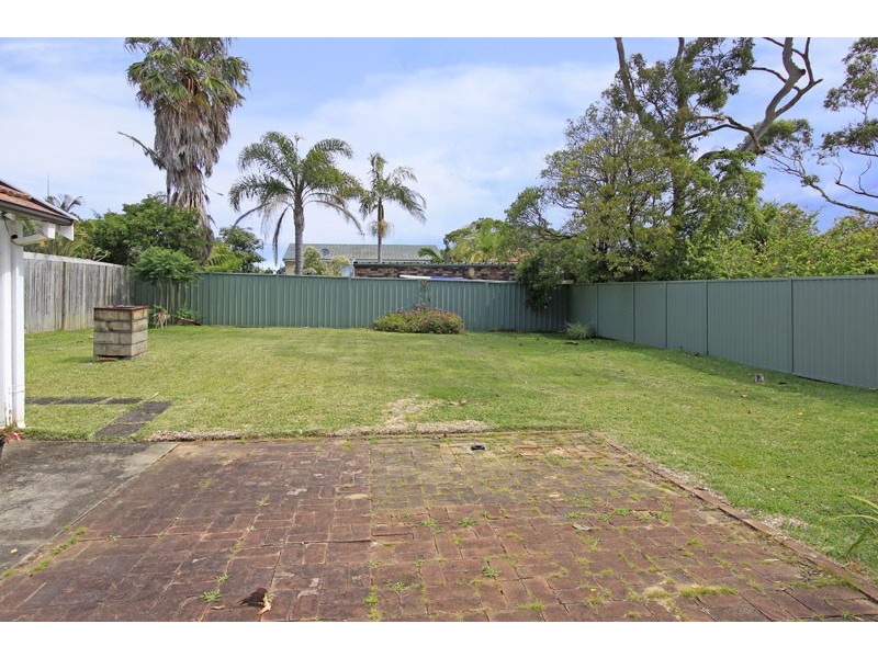 28 CASTLEWOOD AVE, Woolooware NSW 2230