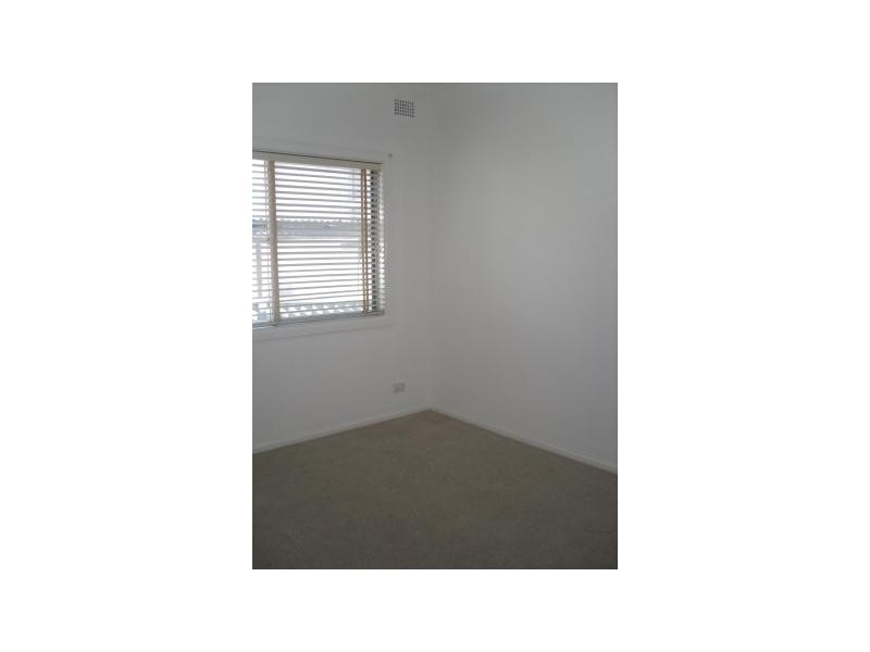 49 Oak Road, Kirrawee NSW 2232