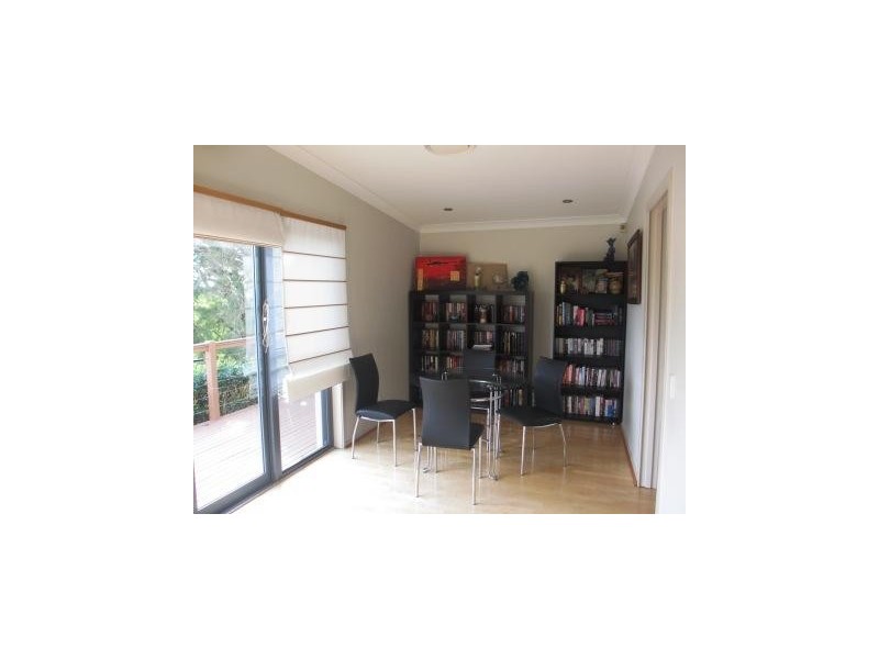 42 Laurina Ave, Yarrawarrah NSW 2233