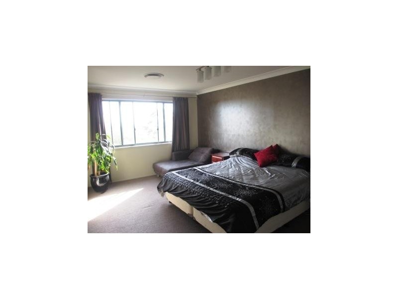 42 Laurina Ave, Yarrawarrah NSW 2233