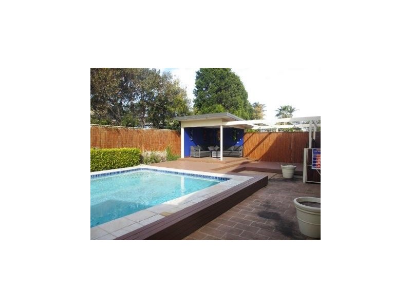 42 Laurina Ave, Yarrawarrah NSW 2233