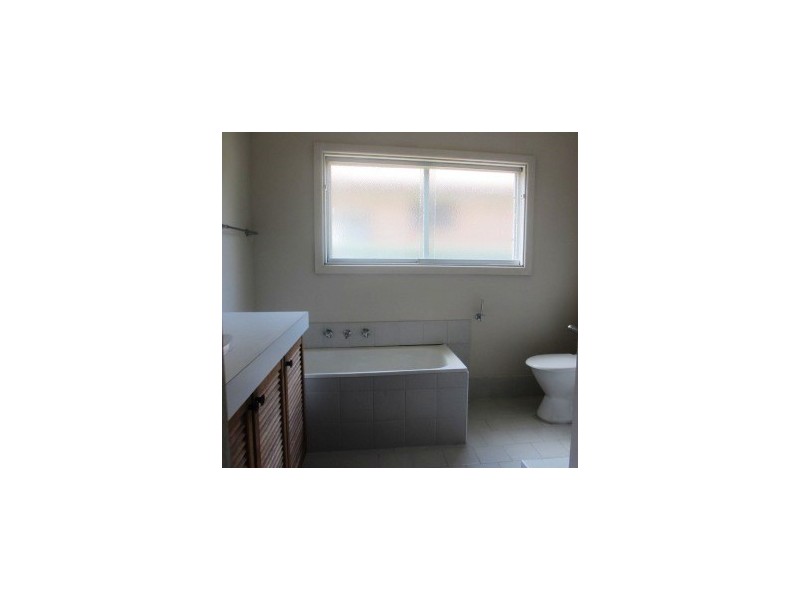 187 Bath Road, Kirrawee NSW 2232