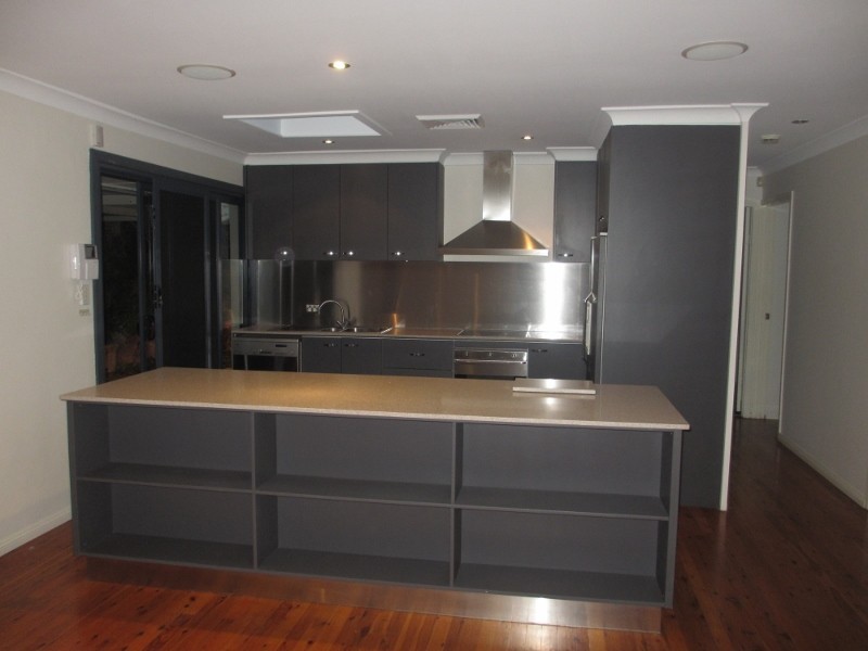 12 Huskisson Street, Gymea Bay NSW 2227