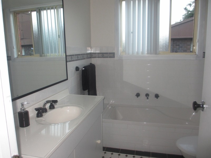 11 Como Road, Oyster Bay NSW 2225