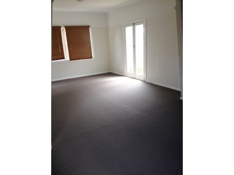 185 President Avenue, Miranda NSW 2228