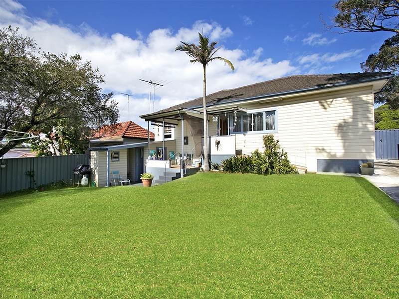 185 President Avenue, Miranda NSW 2228