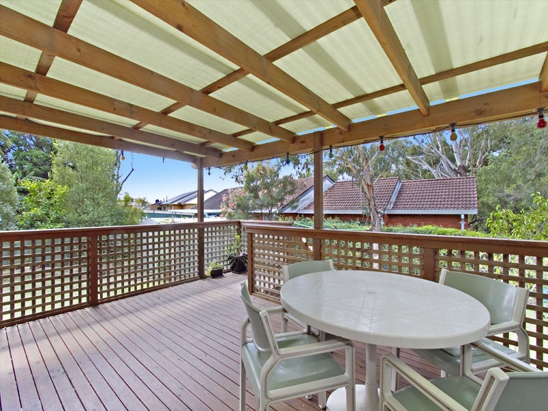 18 Kaloona Place, Kirrawee NSW 2232