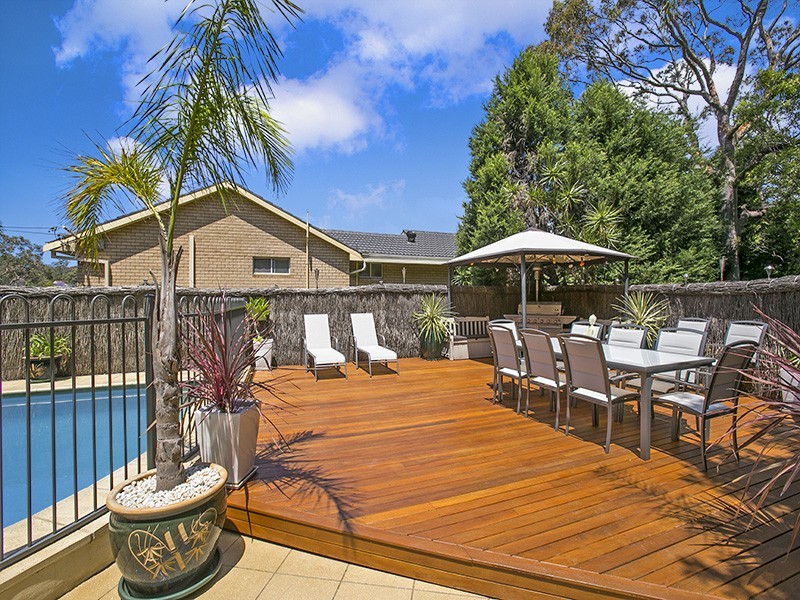 15 Rainbow Place, Kareela NSW 2232