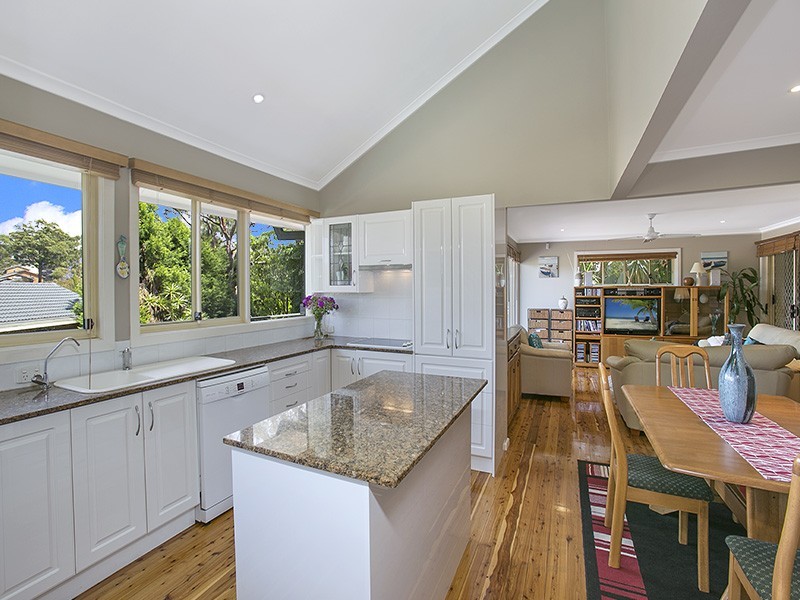 15 Rainbow Place, Kareela NSW 2232