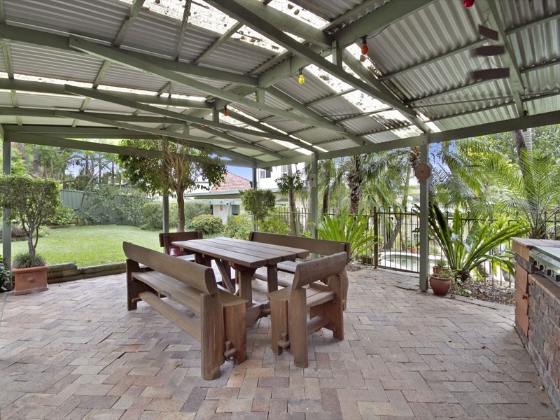 10 Browallia Crescent, Loftus NSW 2232