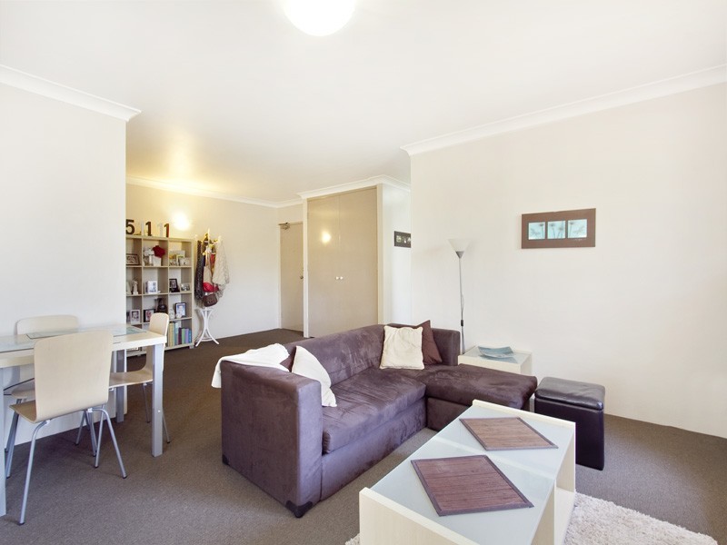 15/8-12 Railway Crescent, Jannali NSW 2226