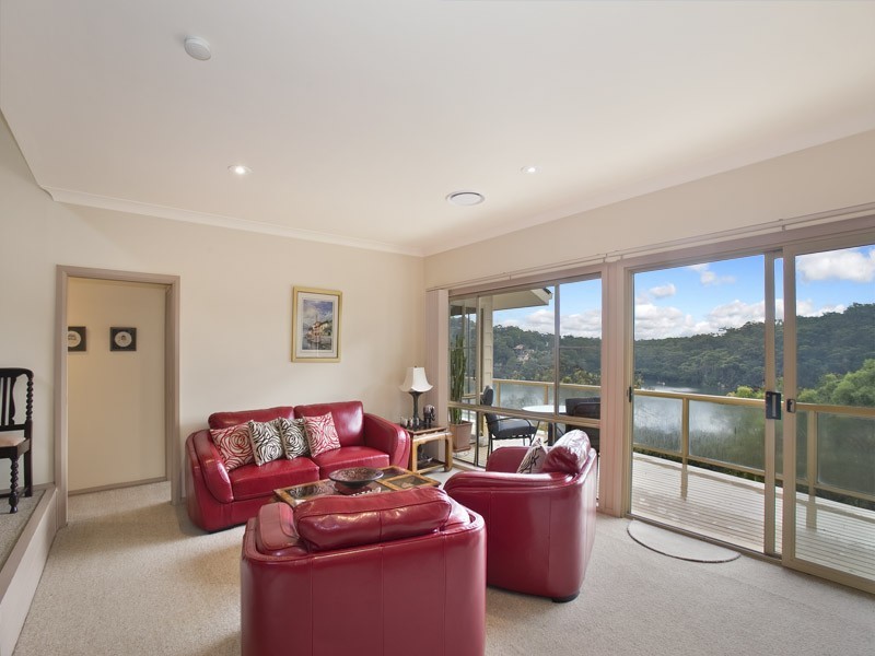 67 Central Avenue, Como NSW 2226