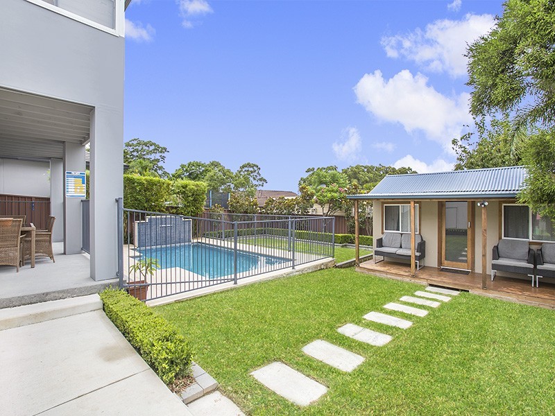 12 Fauna Place, Kirrawee NSW 2232