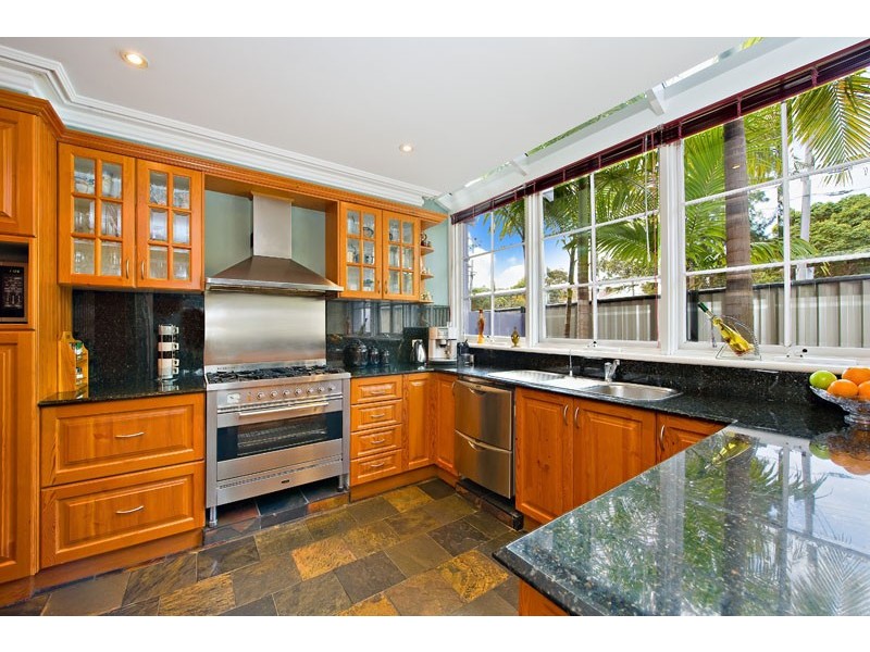 8 Clare Street, Sylvania NSW 2224