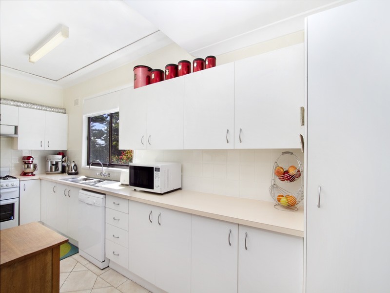 24 Yamba Road, Como NSW 2226