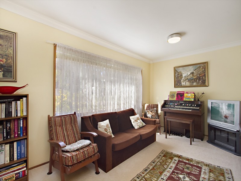 8 Van Buren Circuit, Bonnet Bay NSW 2226