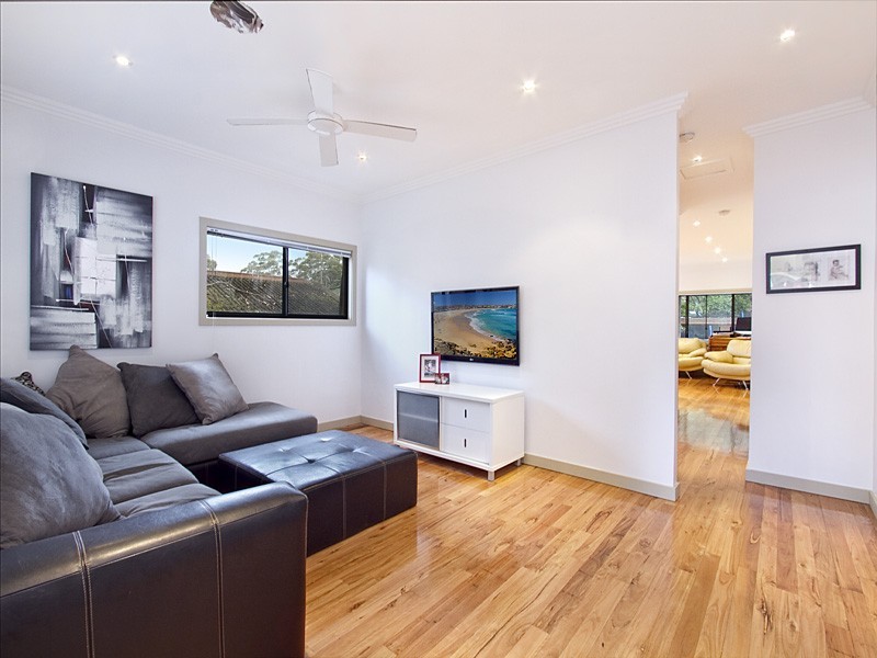 34 Glencoe Street, Sutherland NSW 2232
