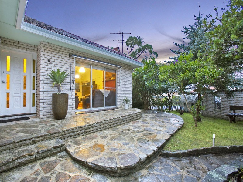 5 Highview Cresent, Oyster Bay NSW 2225
