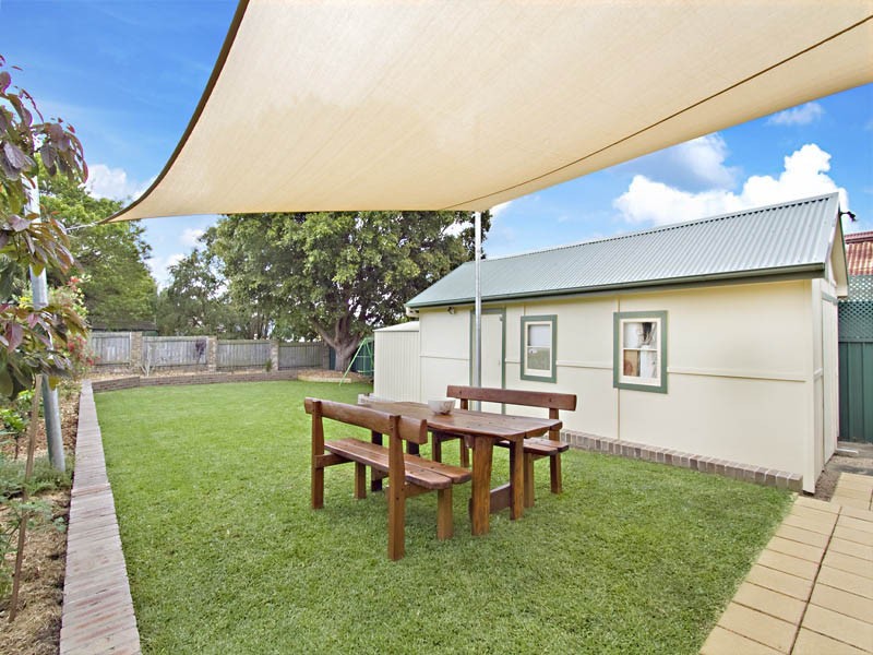 7 Taronga Street, Como NSW 2226