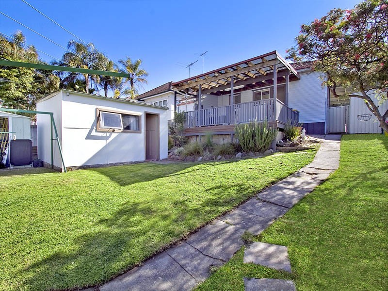 38 Toronto Parade, Jannali NSW 2226