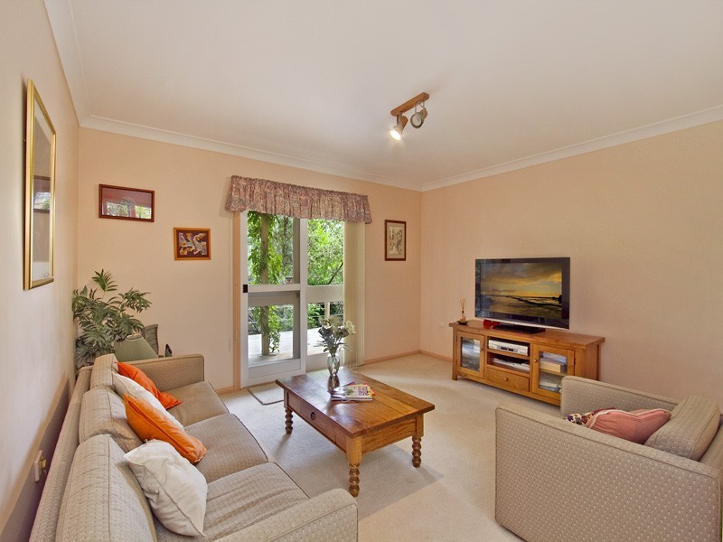 10 Gambier Avenue, Sandy Point NSW 2172