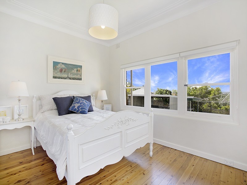 22 Henry Avenue, Sylvania NSW 2224