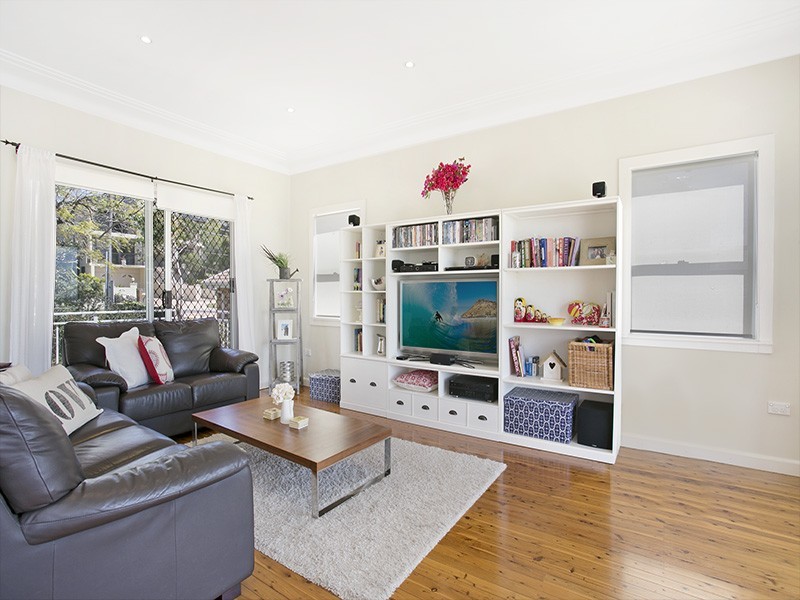 22 Henry Avenue, Sylvania NSW 2224